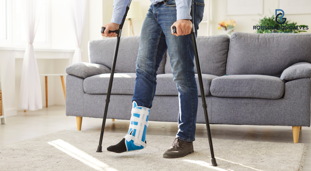 Placa e pino de fixação da direito a benefício? Veja qual receber